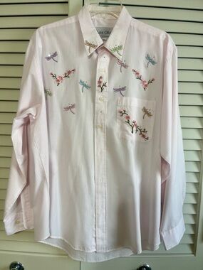 Los Olas Women's Light Pink Stripe Embroidered Dragonfly & Floral Button Blouse